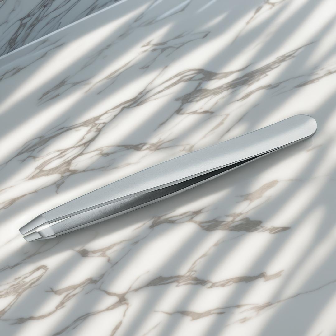 Buying Tweezers in Bulk: Quality Checks for Beauty Brands and Retailers