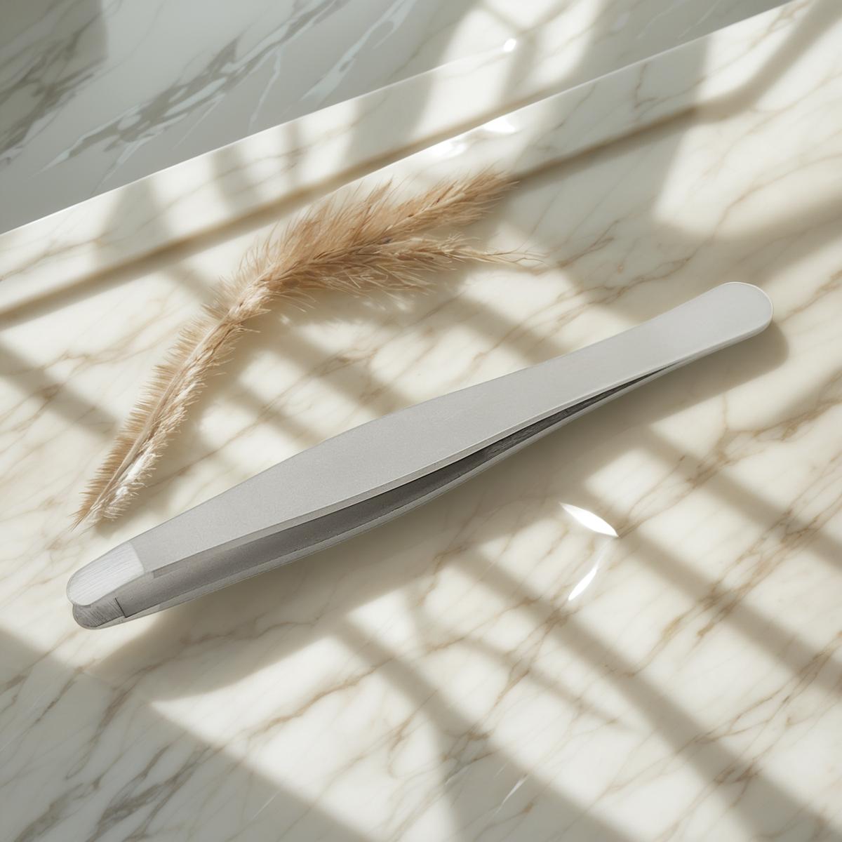 Wholesale Tweezers Sourcing Guide for Beauty Brands
