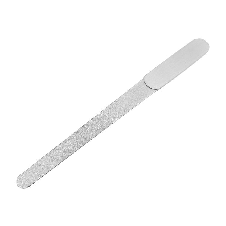Metal Nail File: Professional Grooming with Precision
