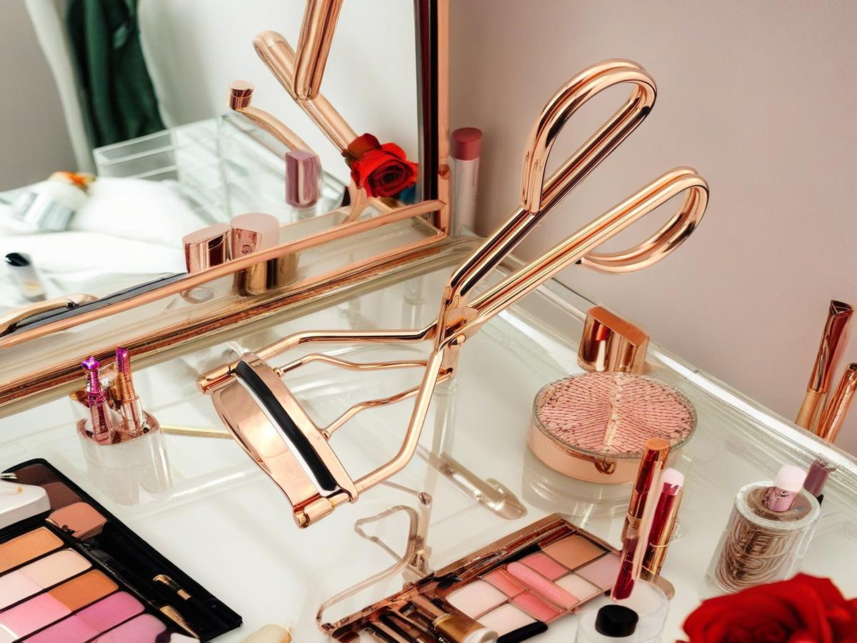 Rose Gold Precision Lash Curler: A Practical Guide to Better Curl