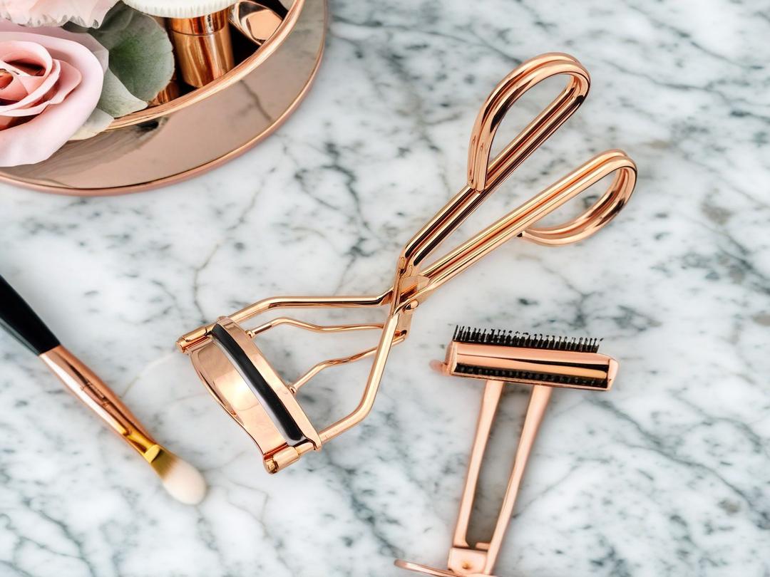 Luxuriöser Wimpernformer in Roségold: Ein praktischer Leitfaden für einen besseren Wimpernschwung